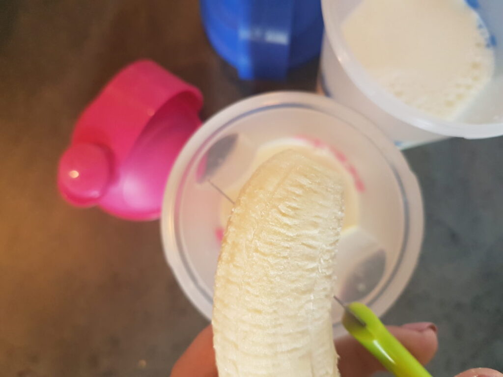 Koktajl bananowy z masłem orzechowym Ostrovit